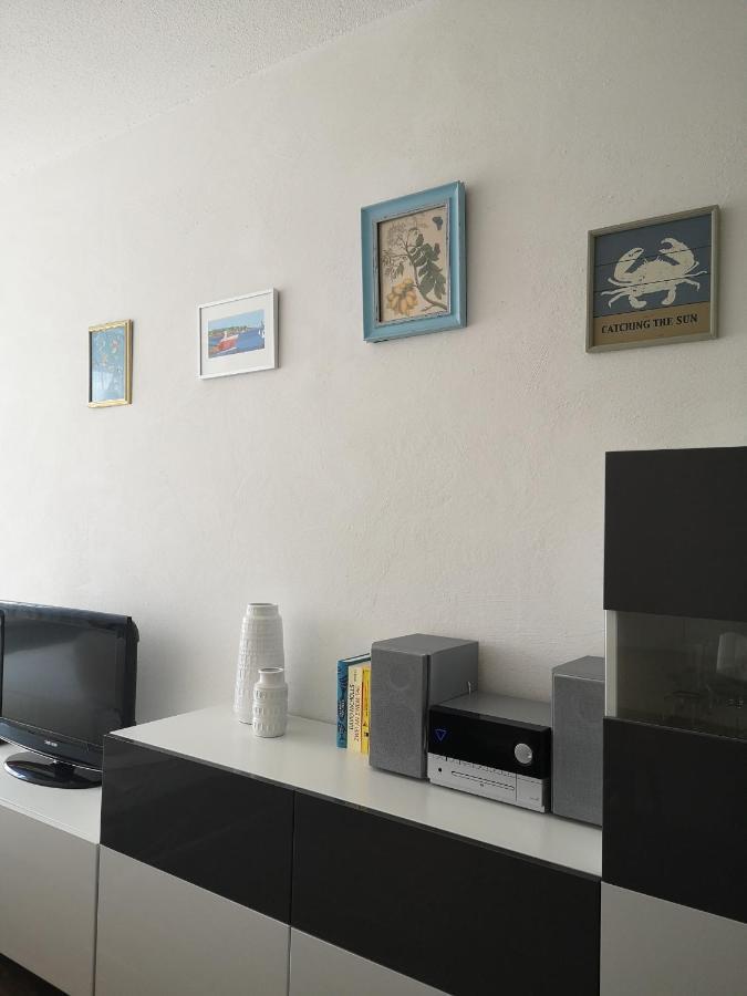 Sunny Seaside Apartment Kiel Exterior foto