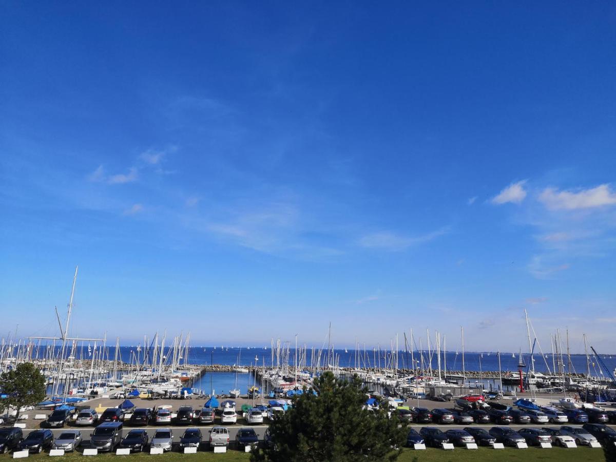 Sunny Seaside Apartment Kiel Exterior foto